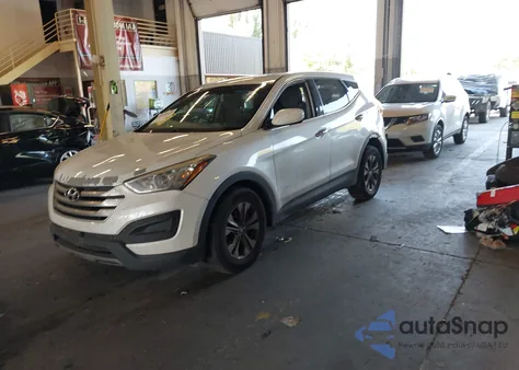2015 Hyundai Santa Fe Sport 2.4L z USA, uszkodzony, nr VIN 5XYZTDLB4FG294735